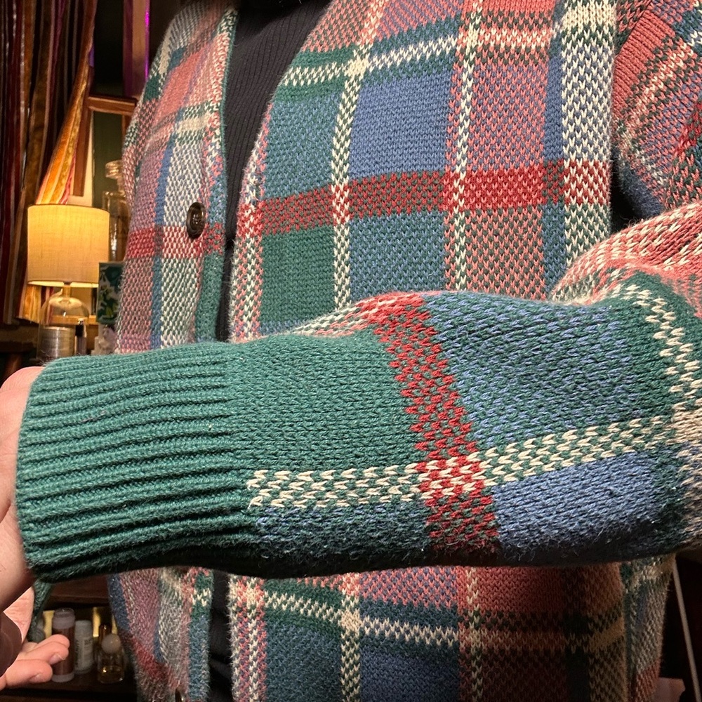 Abercrombie & Fitch Plaid Cardigan in Green and Red - Picture 9 of 11
